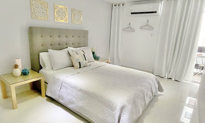 Condado Apartment | Oceanfront Studio with Balcony - 10/10 Guest Rated