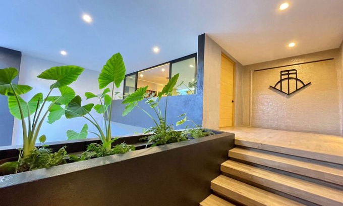Lazaro Cardenas Condo | Rooftop Infinity Pool with Sunset Views - Steps to the Beach