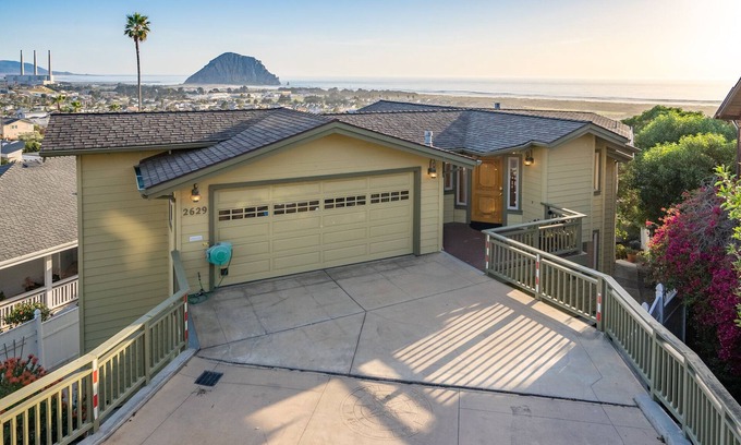 Morro Bay House | Relaxing Ocean Breeze with Unforgettable Sunset Views