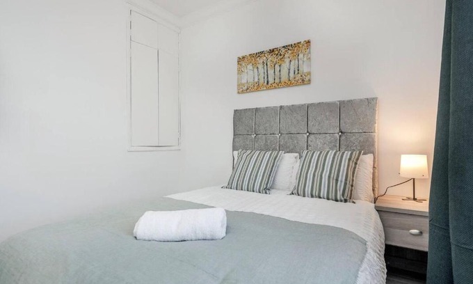 Tilbury Apartment | Discover a Prime 2 Bed Flat in Tilbury Central Location