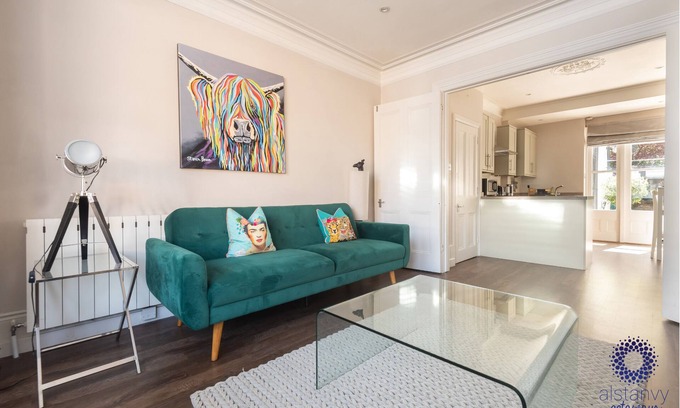 Royal Tunbridge Wells Apartment | Premier Garden Apartment in the Heart of Town Centre