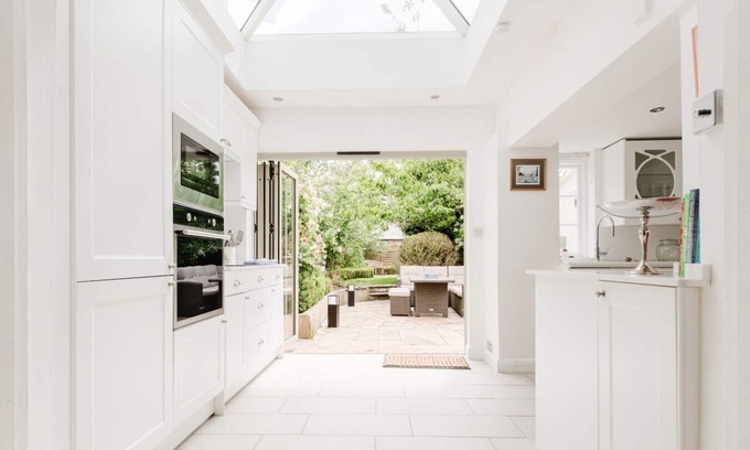 Cheltenham House | Stunning Townhouse & Annexe in Central Cheltenham