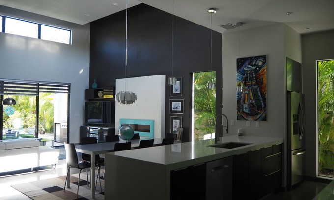 Alta Vista House | Modern Pool Home Steps from Sarasota Downtown - Rated 10/10