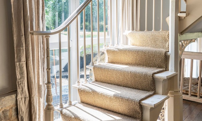 Boddington House | Elegant Victorian Mill Retreat with Spa and Hot Tub