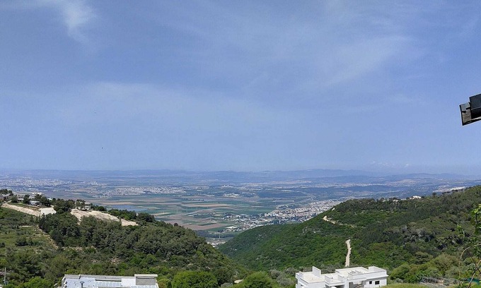 Isfiya Apartment | Scenic View Apartment in Isfiya with Breakfast Included
