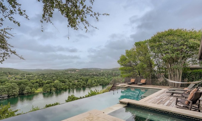 Austin House | Stunning view of Lake Austin w/ hot tub and pool!