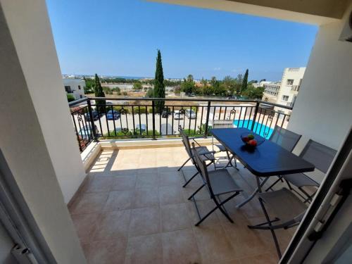 Old Town Apartment | Scenic Oceanfront Apartment with Pool & Hot Tub Access