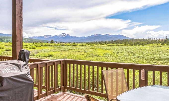 Fraser House | Stunning Views! Fraser 3BR/4Bed/3.5 Bath Retreat