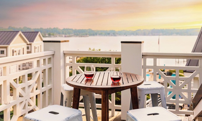 Saugatuck Condo | Lakefront Retreat with Pool Access & Town Proximity