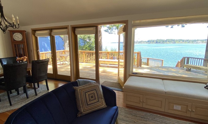Olympia Cottage | Waterfront Cottage with Gorgeous Views and Family Amenities