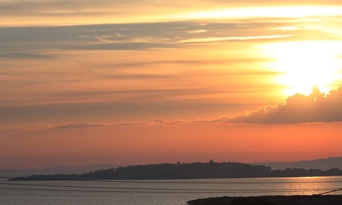 Surf Beach House | Scenic Swan Bay Escape: Ocean Views & Pet-Friendly Retreat