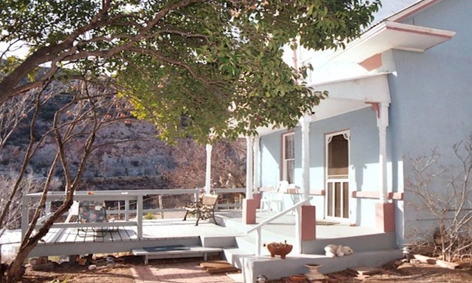 Bisbee House | Picturesque Views & Steps to Main Street - Family & Pet-Friendly