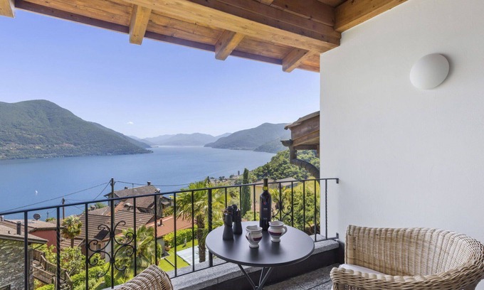 Brissago House | Inviting Villa with Lake View, Patio, WIFI & Parking