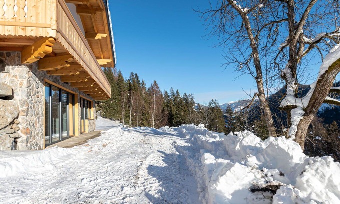Radstadt Villa | Idyllic Villa for 6 with Panoramic Views and WiFi Access