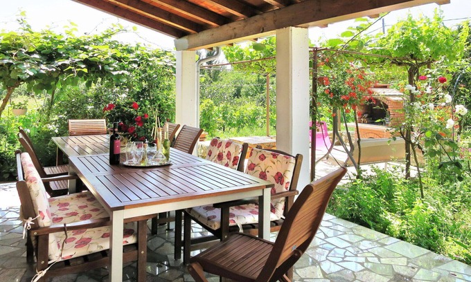 Paradiz House | Inviting Villa with Private Pool and Ocean View for 8