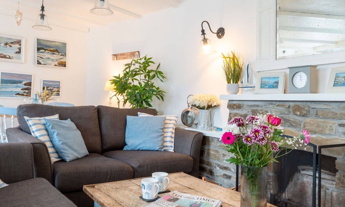 Mevagissey House | Stunning villa for 4 people with WIFI, TV, terrace, pets allowed and parking