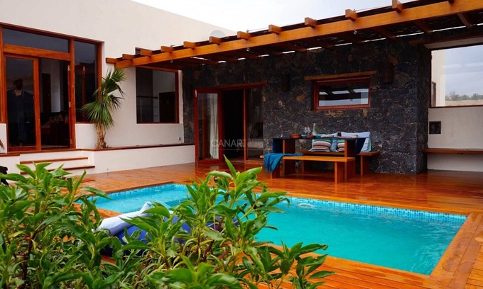 Pajara Apartment | Elegant Villa Sant Luis with Heated Pool Near Playa de Ugán