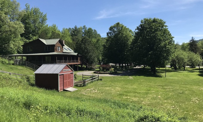 Warren House | Discover Warren Village Home with Ocean View & Spa