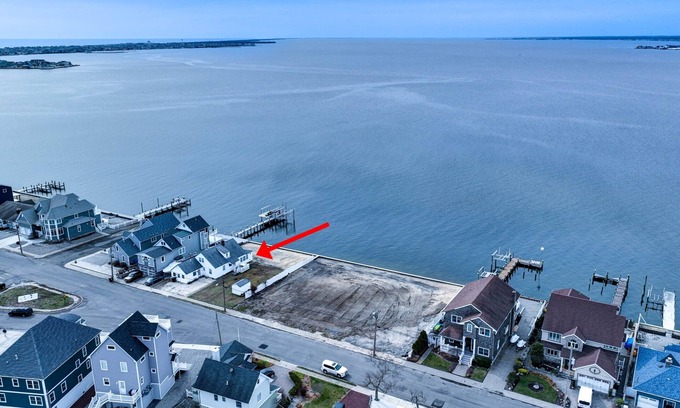 Seaside Heights House | Waterfront Haven: Perfect Family Getaway Near the Beach