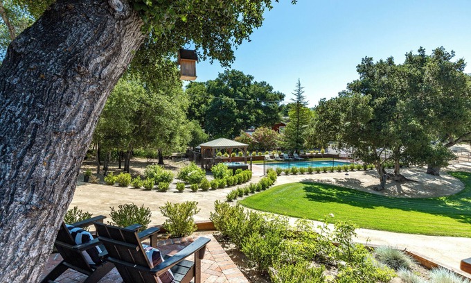Atascadero House | Exceptional Wild Oaks Retreat: Pool, Spa & Game Room Awaits