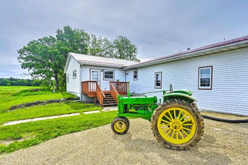 Arena House | Inviting Wisconsin Retreat on a Thriving Farm