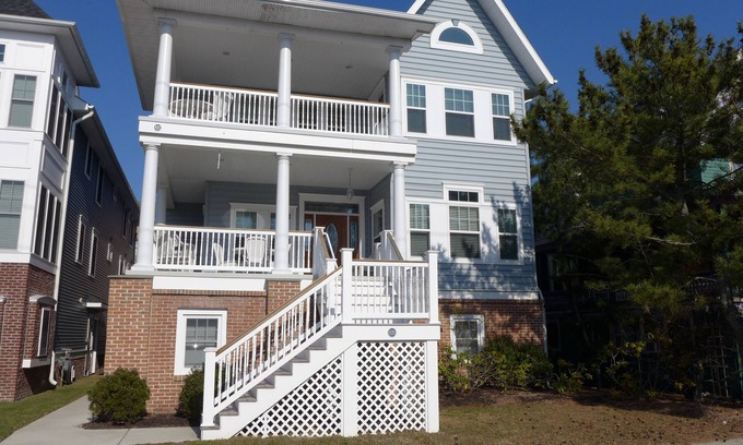 North End Condo | Unmatched Island Escape with Family-Friendly Amenities