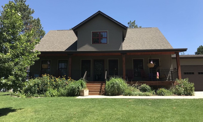 Piedmont House | Tranquil Sturgis Rally Rental with Convenient Kitchen Access