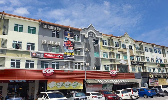Tabuan Jaya Hotel | Budget-Friendly Stay at OYO 90789 Stutong Point with Breakfast