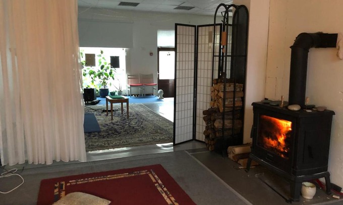 Viljandi Apartment | Cozy Stuudio: Family-Friendly Retreat with High Ratings