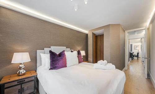 Knightsbridge Apartment | Flat 8: Family-Friendly Retreat with Pet Amenities