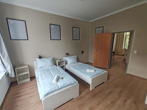 Nordviertel Apartment | Stylish 1-Bedroom Apartment for Rent - Central Essen Location