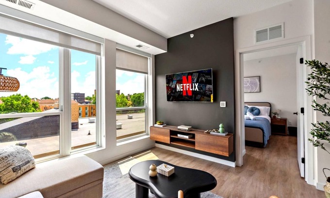 Downtown Minneapolis House | Stylish 1B In DT Minneapolis, Minutes to Minneapolis Convention Center & US Bank
