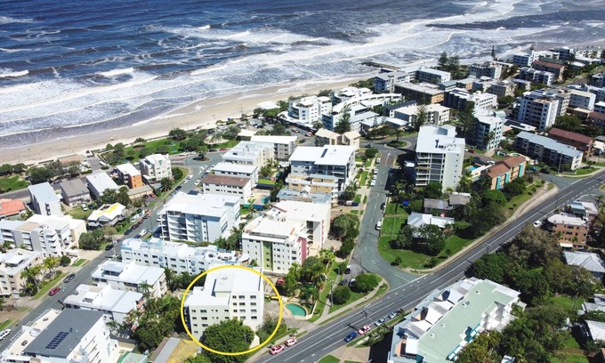 Moreton Bay Region Apartment | Modern 2 B/R Kings Beach Apartment with Oceanfront Views