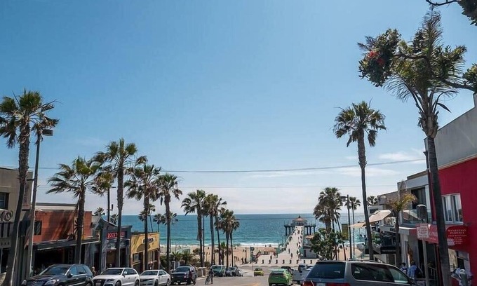 El Porto Apartment | Elegant 2BR Family Suite with Ocean Views in Manhattan Beach