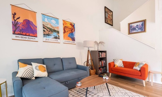 Parker Lane House | Ideal 3BR Oasis with Pool, Minutes from Downtown & Airport