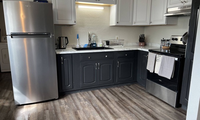 Airport Township House | Prime 3BR Home Near Downtown, Pet and Child Friendly