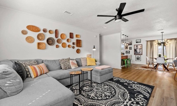 Lynn Haven House | Modern 3BR House Near PCB - Ideal for Families and Pets