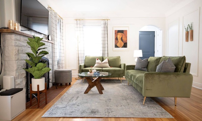 Macalester - Groveland House | Relax in Style: Family-Friendly with Top Amenities