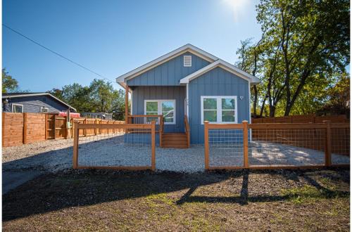 Denver Heights House | Stylish 3BR2BA Urban Retreat Near Lively Downtown