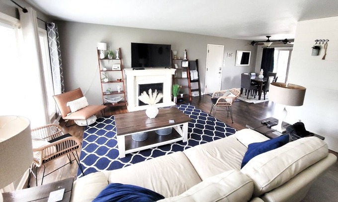 Cedar Rapids House | Elegant 4-Bedroom Oasis with Fireplaces & Family Amenities