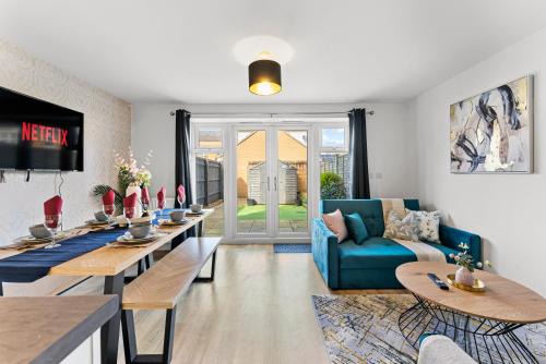 Patchway House | Spacious 4-Bed House with Parking - Perfect for Families
