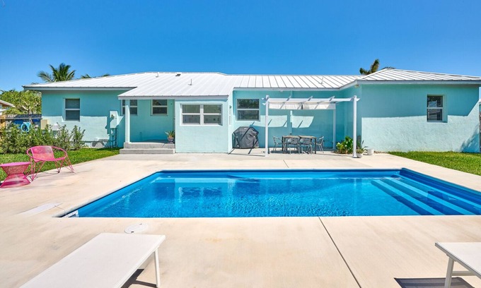 Delray Beach House | Relaxing Green Palms Getaway with Pool and Spa Amenities