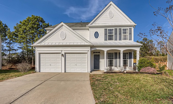 Breckenridge House | Cozy Home Near RTP Triangle Park with Pool & Pet-Friendly
