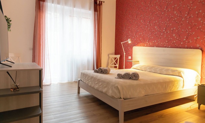 Gianicolense Apartment | Stylish and modern apartment for groups and families, connected to all of Rome