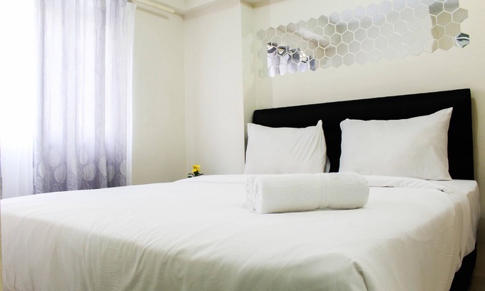 Gading Apartment | Trendy 1BR Gading Nias Apartment with Pool & Kitchen
