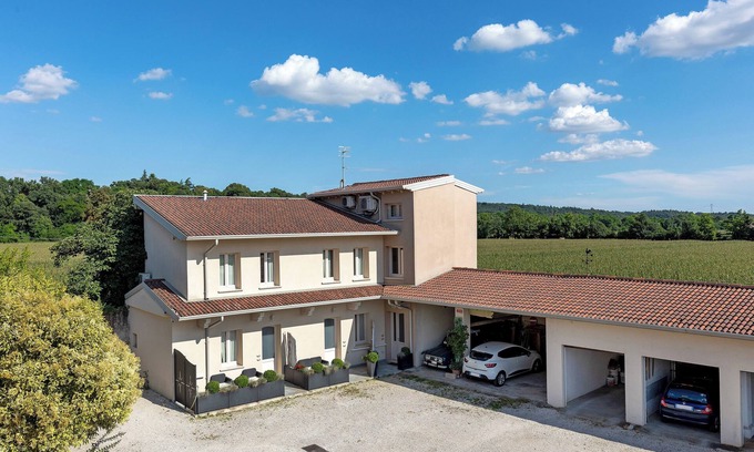 Lonato del Garda Apartment | Stylish Lm House Apartment with Terrace & Pet-Friendly Amenities
