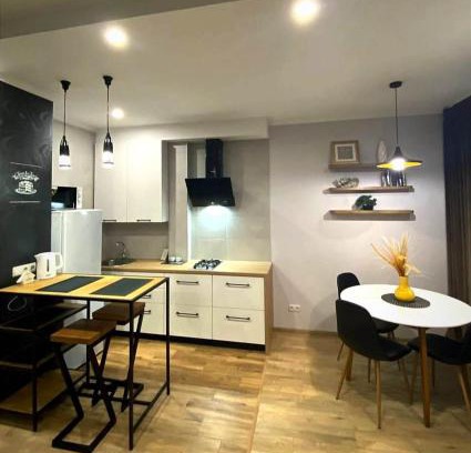 Degtyari Apartment | Stylish Apartment in the Heart of Historic Center