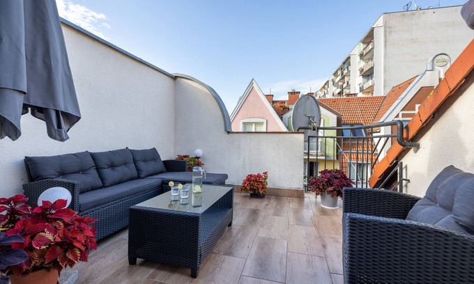 West Pomeranian Voivodeship Apartment | Trendy Apartment with Terrace in Central Kolobrzeg