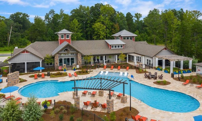 Fort Mill Apartment | Modern Apartment Near Charlotte with WiFi and Pool Access