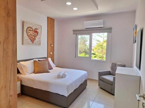 Old Town Apartment | Trendy Kato Paphos Apartment Steps from Beach & Harbor